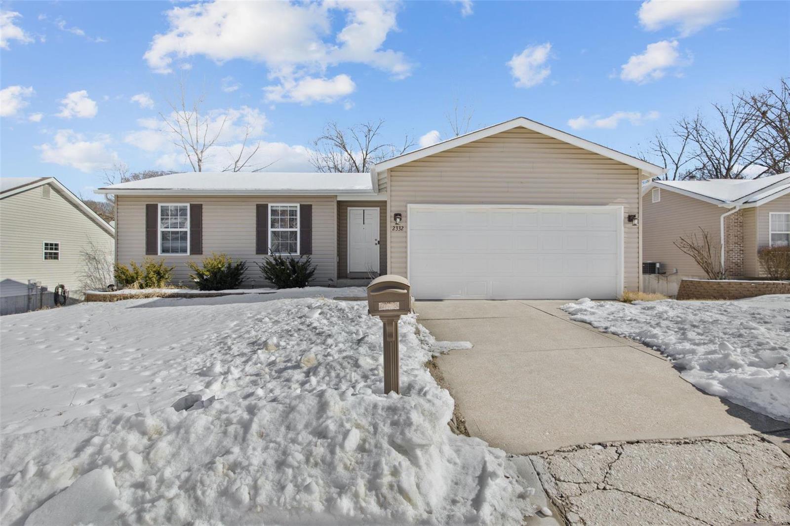 Homes for sale in High Ridge, MO | 2332 Arkansas Dr, High Ridge, MO 63049 | MLS# MIS25001877