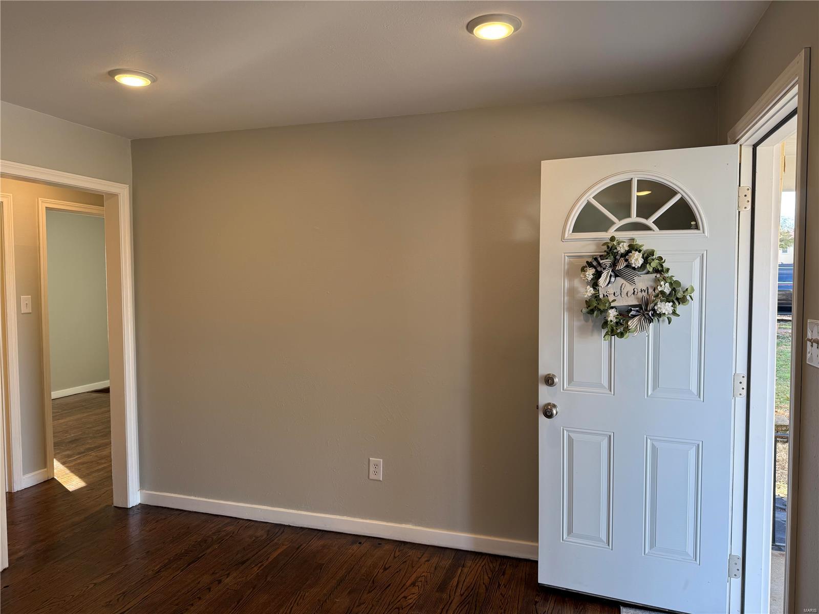 Homes for sale in Alton, IL | 29 Maurice, Alton, IL 62002 | MLS# MIS25003025