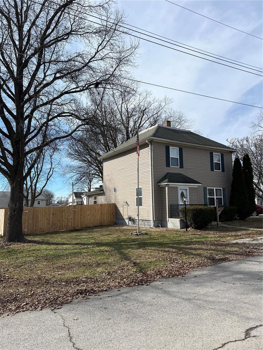 Homes for sale in Montgomery, MO | 637 S Wentz St, Montgomery, MO 63361 | MLS# MIS25005716