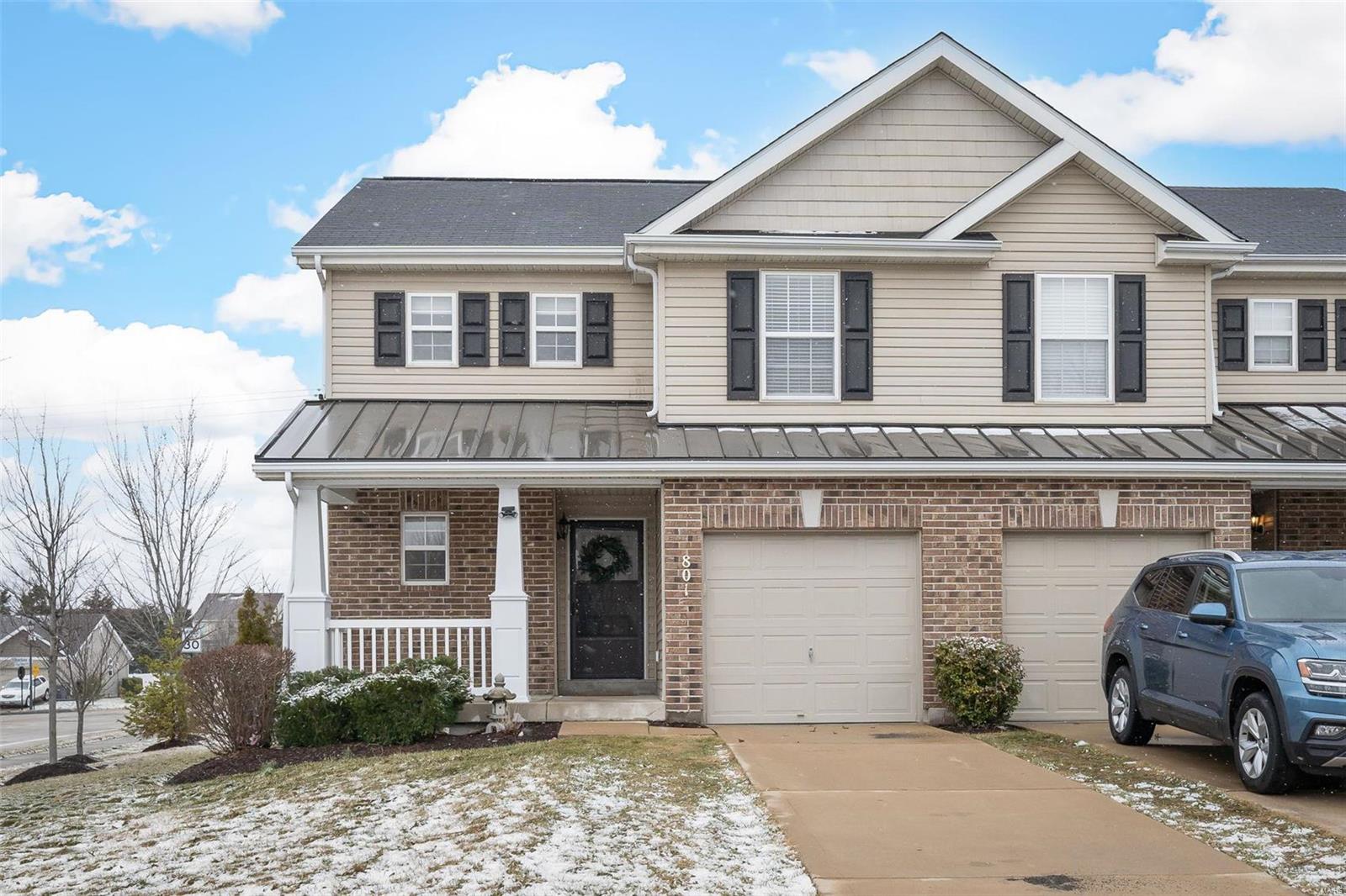 Homes for sale in Lake Saint Louis, MO | 801 Country Field Dr, Lake Saint Louis, MO 63367 | MLS# MIS25005761