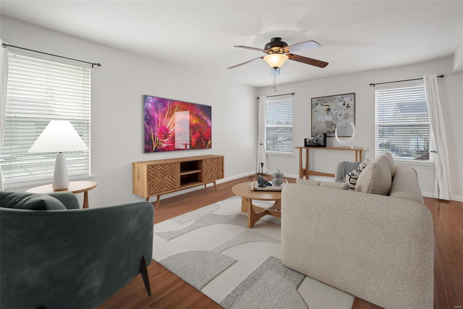 Homes for sale in Lake Saint Louis, MO | 801 Country Field Dr, Lake Saint Louis, MO 63367 | MLS# MIS25005761