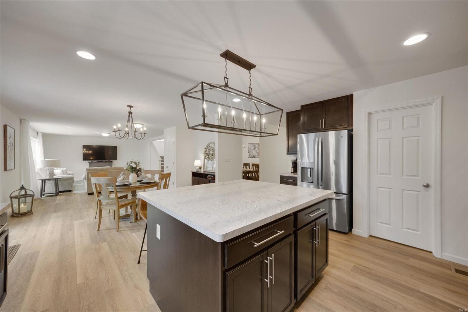 Homes for sale in Fenton, MO | 859 Summit Bluff Ct, Fenton, MO 63026 | MLS# MIS25006294