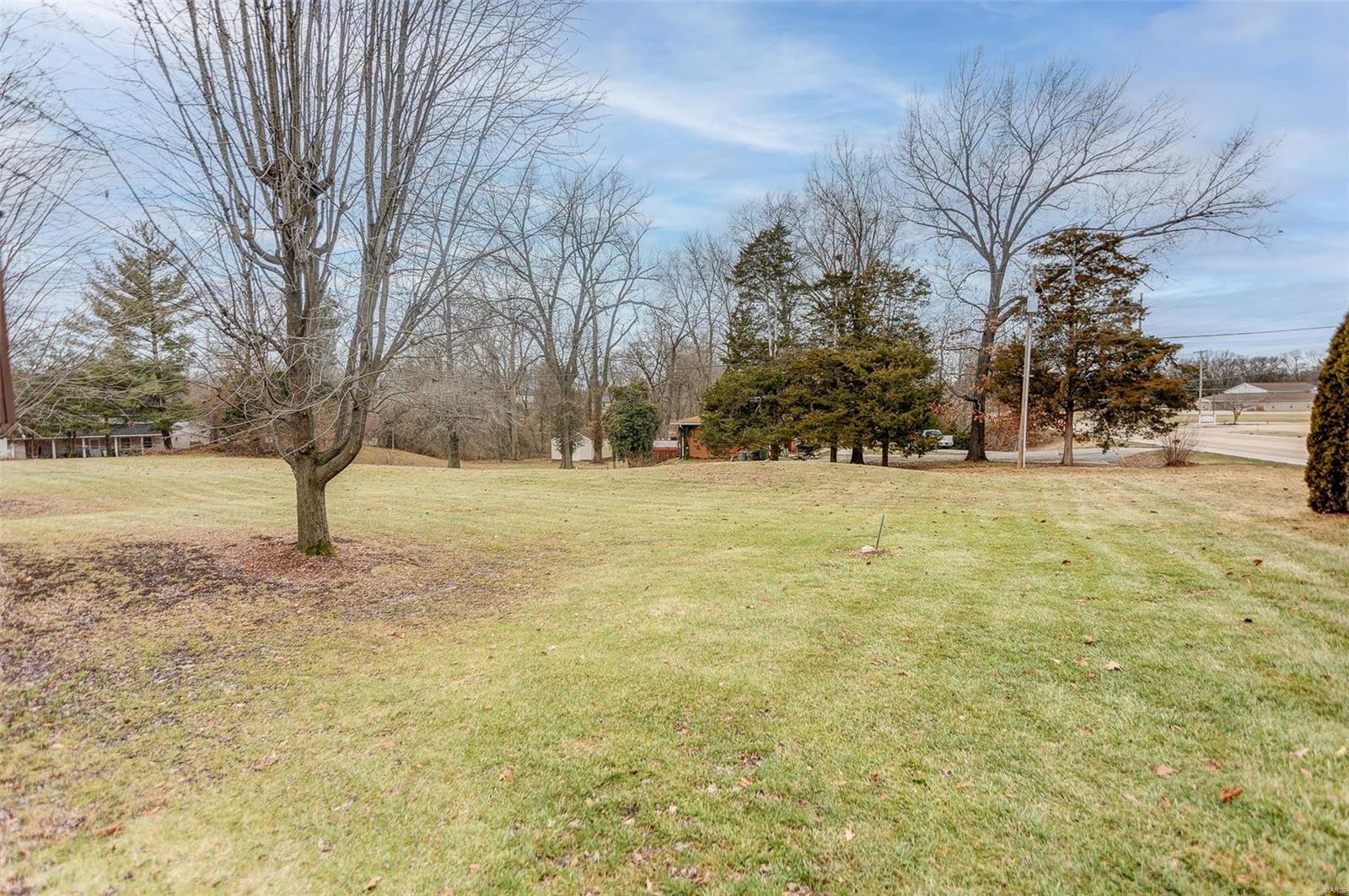 Homes for sale in Godfrey, IL | 4908 Blu Fountain Dr #B-4, Godfrey, IL 62035 | MLS# MIS25006880