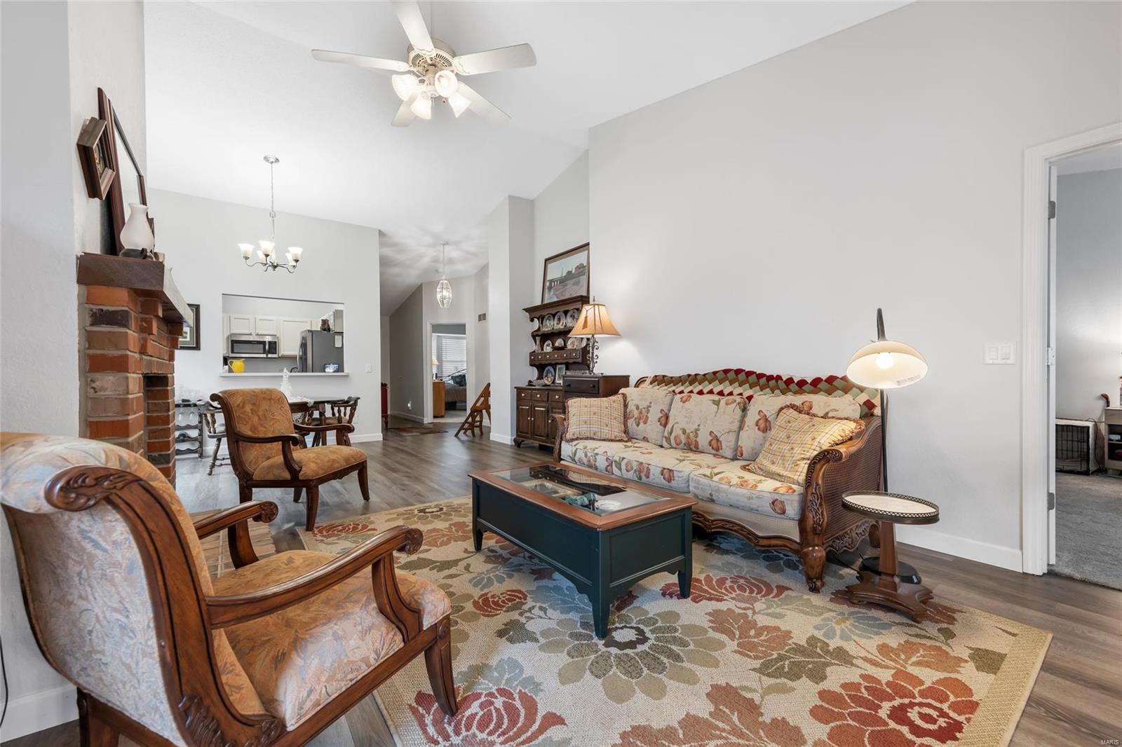 Homes for sale in Saint Charles, MO | 2113 Bayonne Dr #37B, Saint Charles, MO 63303 | MLS# MIS25006964