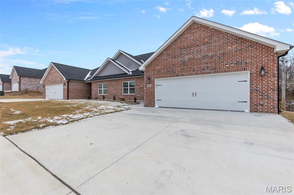 Homes for sale in Cape Girardeau, MO | 4 Creekside Way, Cape Girardeau, MO 63701 | MLS# MIS25007025