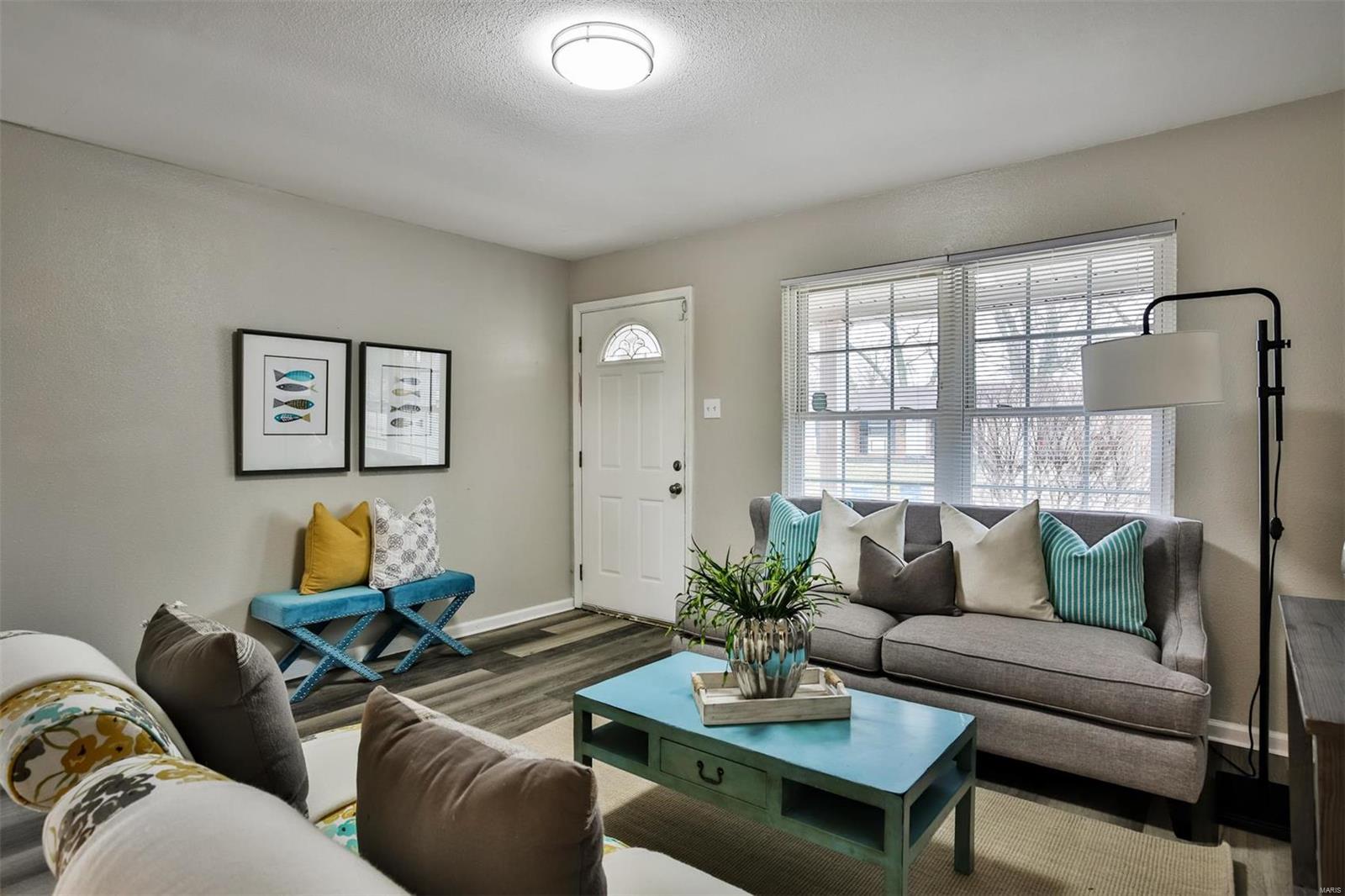 Homes for sale in St. Louis, MO | 10217 Royal Dr, St. Louis, MO 63136 | MLS# MIS25007184