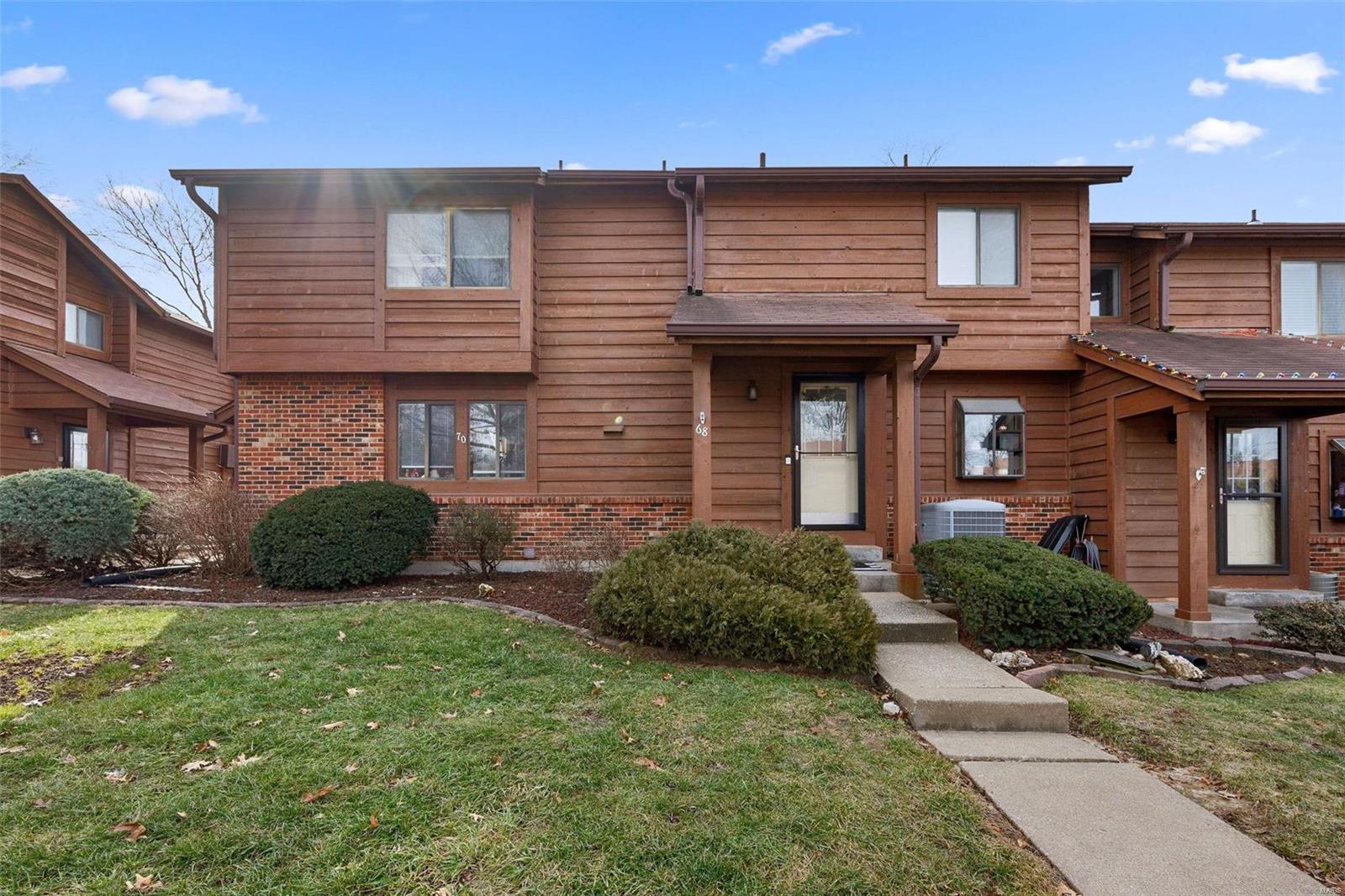 Homes for sale in Saint Charles, MO | 68 Cedar Grove Ct, Saint Charles, MO 63304 | MLS# MIS25007271