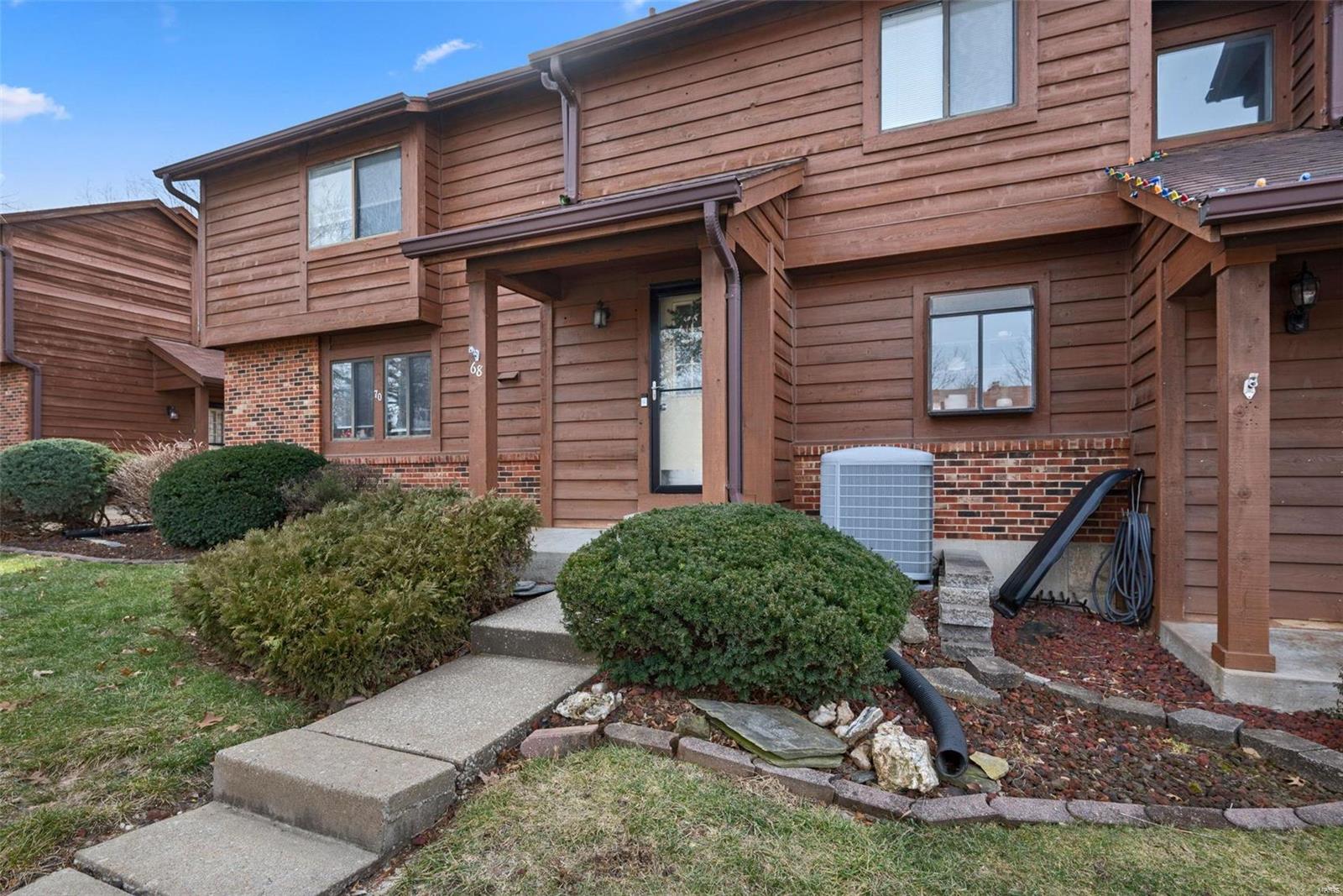 Homes for sale in Saint Charles, MO | 68 Cedar Grove Ct, Saint Charles, MO 63304 | MLS# MIS25007271