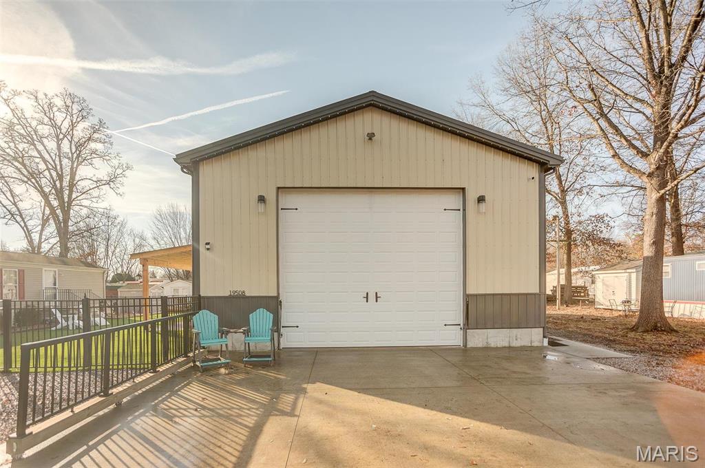 Homes for sale in Carlyle, IL | 19508 Timber, Carlyle, IL 62231 | MLS# MIS25007404