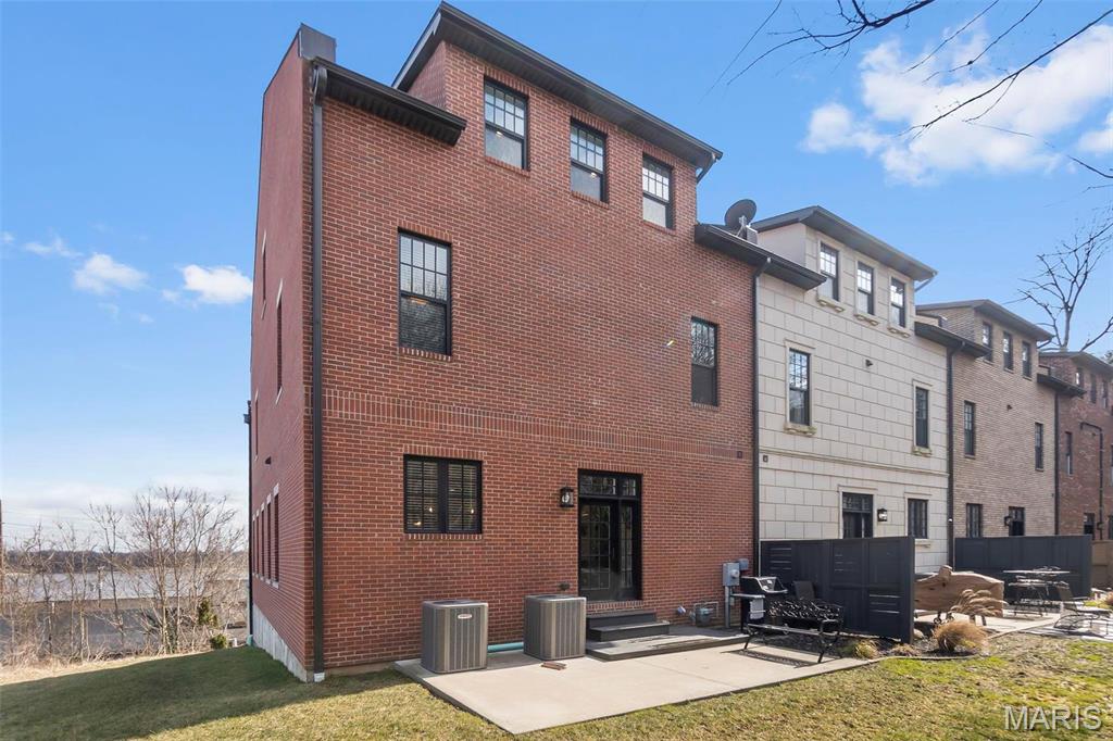 Homes for sale in Cape Girardeau, MO | 331 N Main St, Cape Girardeau, MO 63701 | MLS# MIS25007476