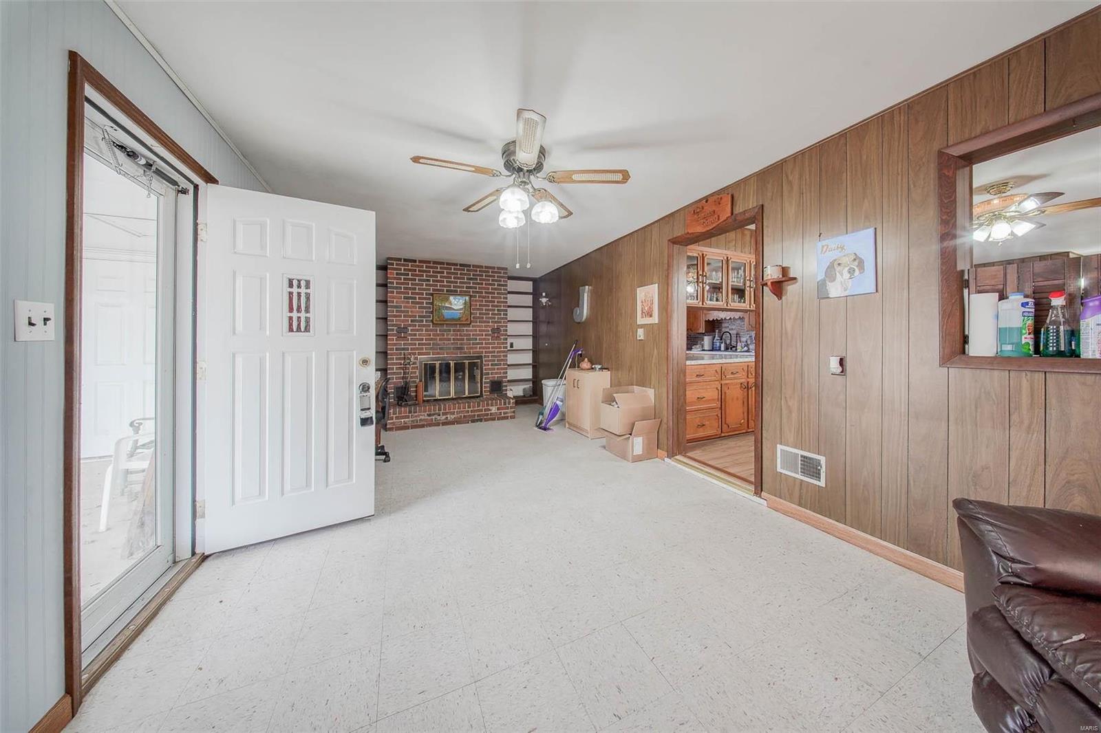 Homes for sale in Vienna, MO | 12072 Us Hwy 63 S, Vienna, MO 65582 | MLS# MIS25007693