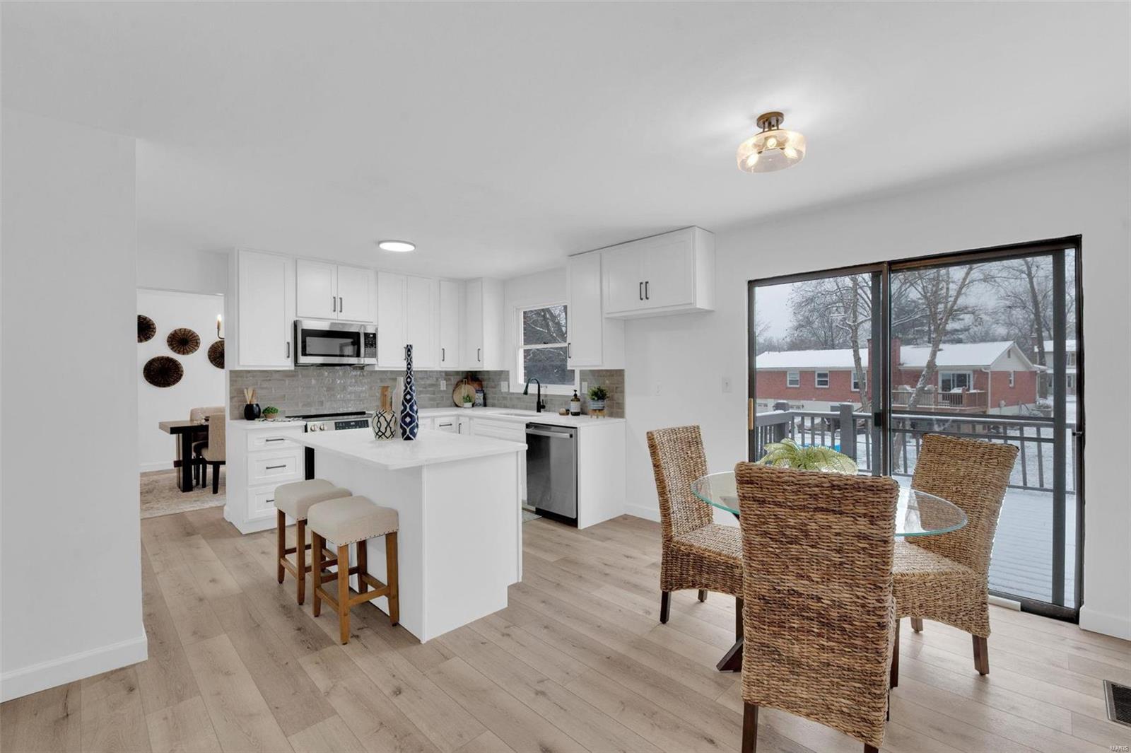 Homes for sale in Ballwin, MO | 820 Dutch Mill Dr, Ballwin, MO 63011 | MLS# MIS25007928