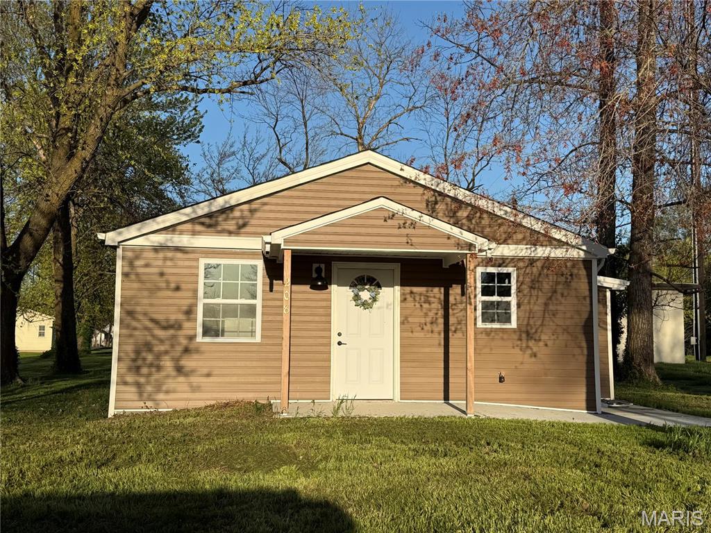 Homes for sale in Bellflower, MO | 208 S Elm St, Bellflower, MO 63333 | MLS# MIS25008143