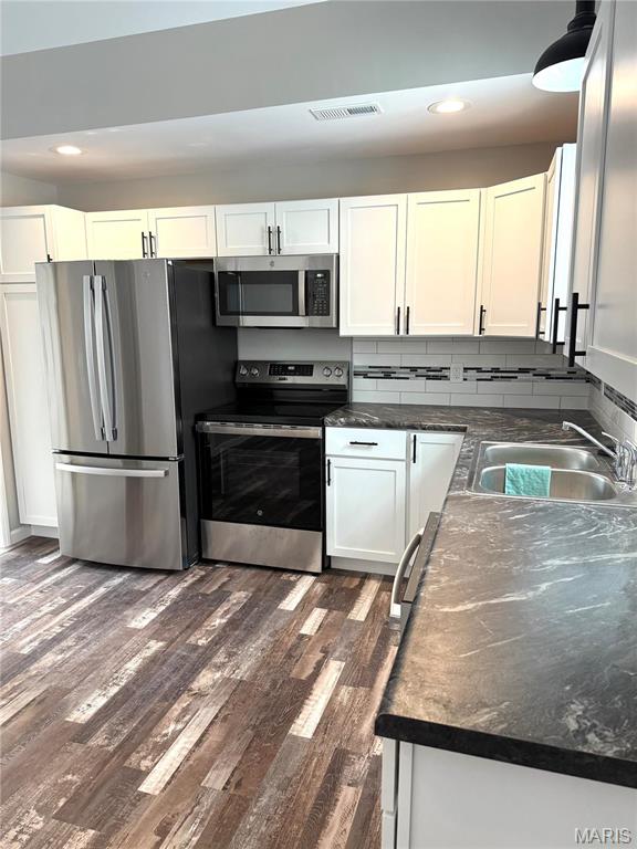 Homes for sale in Bellflower, MO | 208 S Elm St, Bellflower, MO 63333 | MLS# MIS25008143