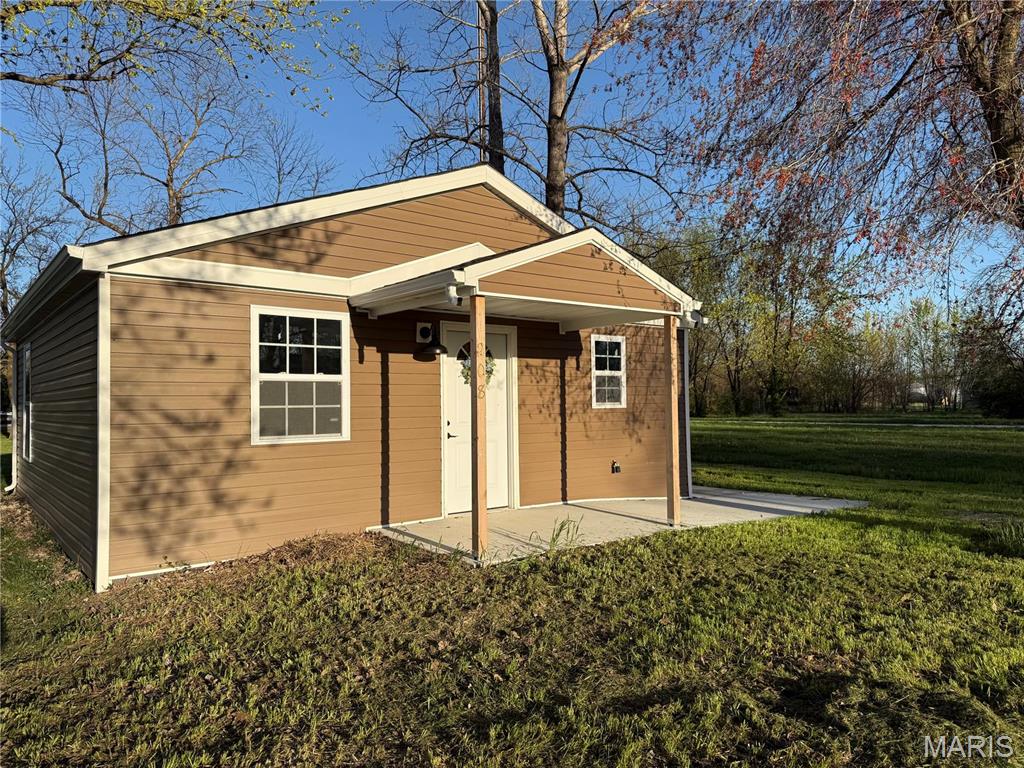 Homes for sale in Bellflower, MO | 208 S Elm St, Bellflower, MO 63333 | MLS# MIS25008143