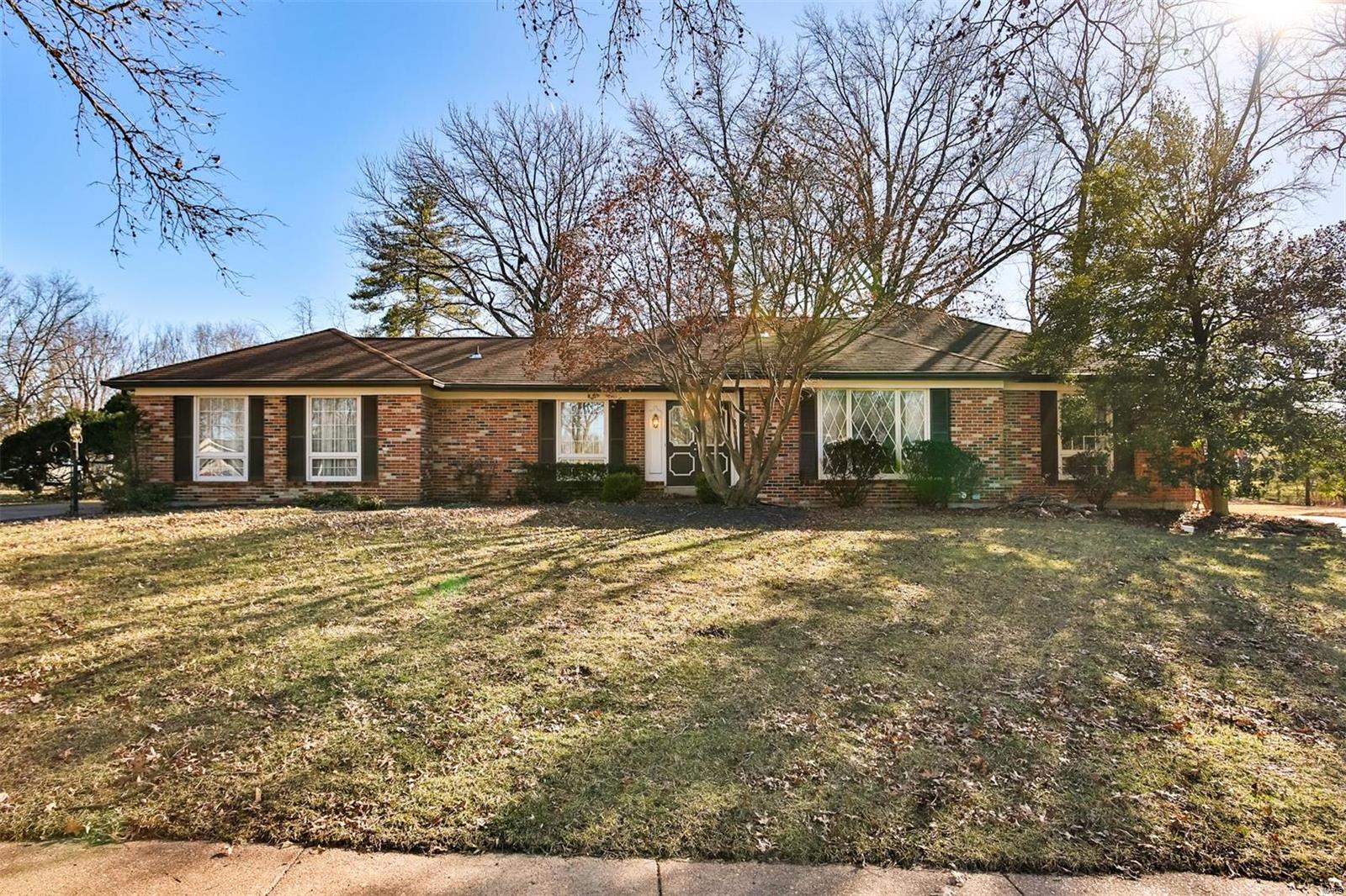 Homes for sale in Chesterfield, MO | 438 Forsheer, Chesterfield, MO 63017 | MLS# MIS25008430