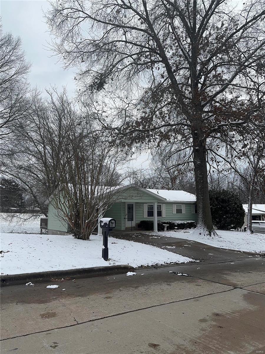 Homes for sale in Cape Girardeau, MO | 330 Barberry St, Cape Girardeau, MO 63703 | MLS# MIS25008681