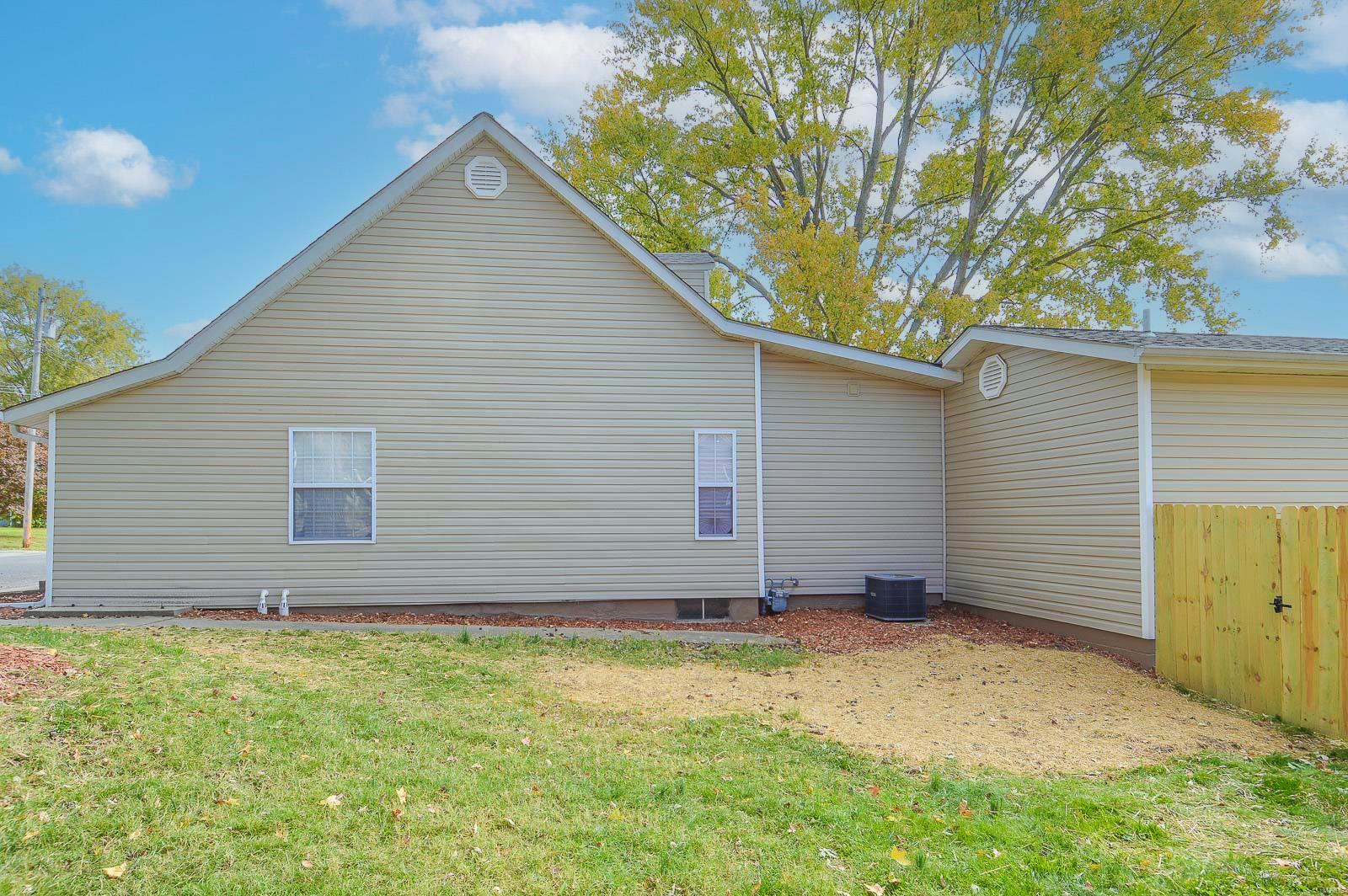 Homes for sale in Troy, IL | 305 Padin St, Troy, IL 62294 | MLS# MIS25009140