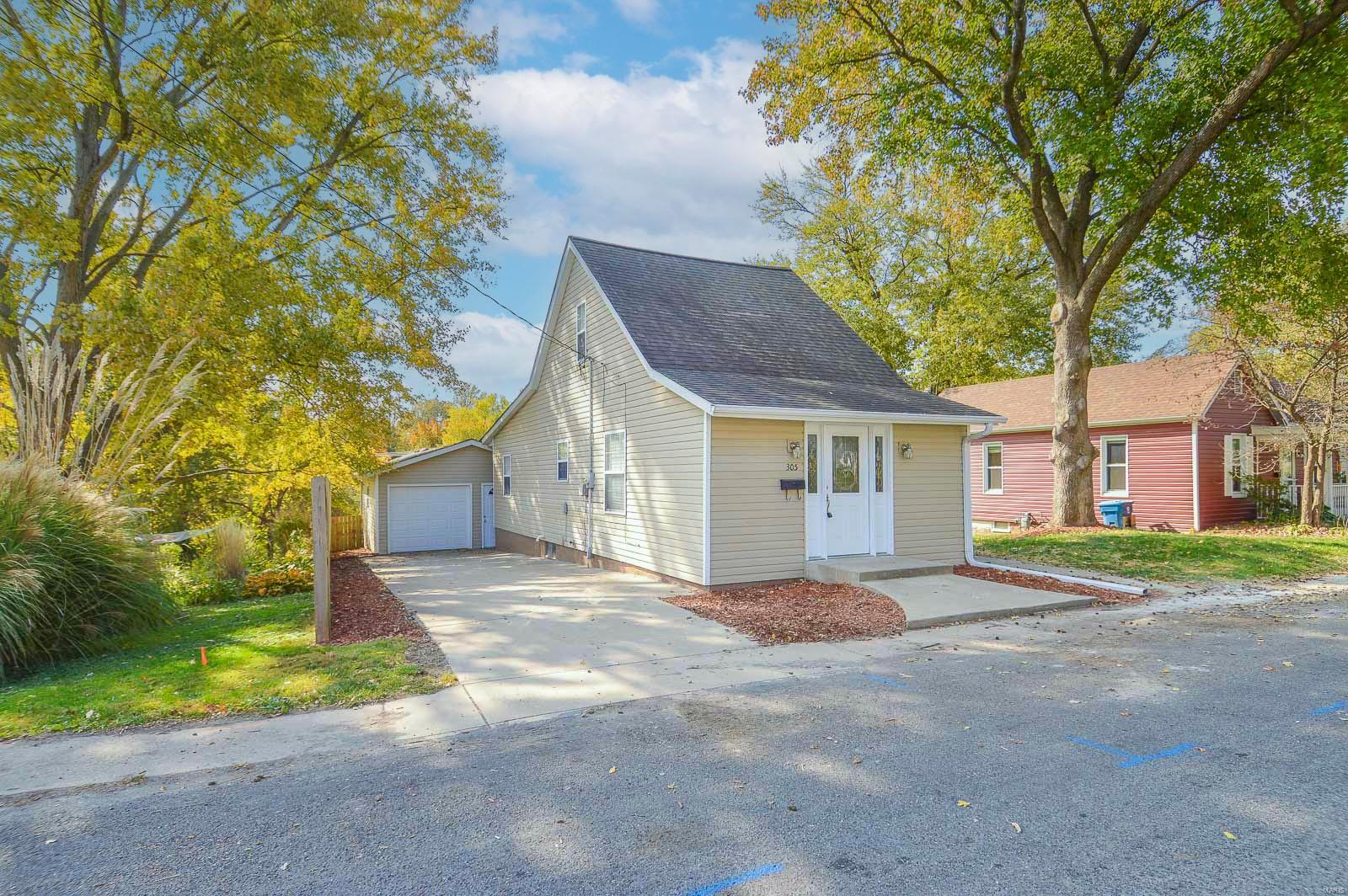 Homes for sale in Troy, IL | 305 Padin St, Troy, IL 62294 | MLS# MIS25009140