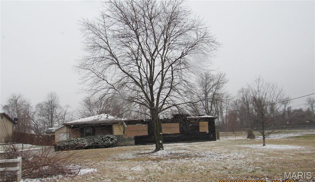 Homes for sale in Granite City, IL | 685 Sand Prairie Rd, Granite City, IL 62040 | MLS# MIS25009511