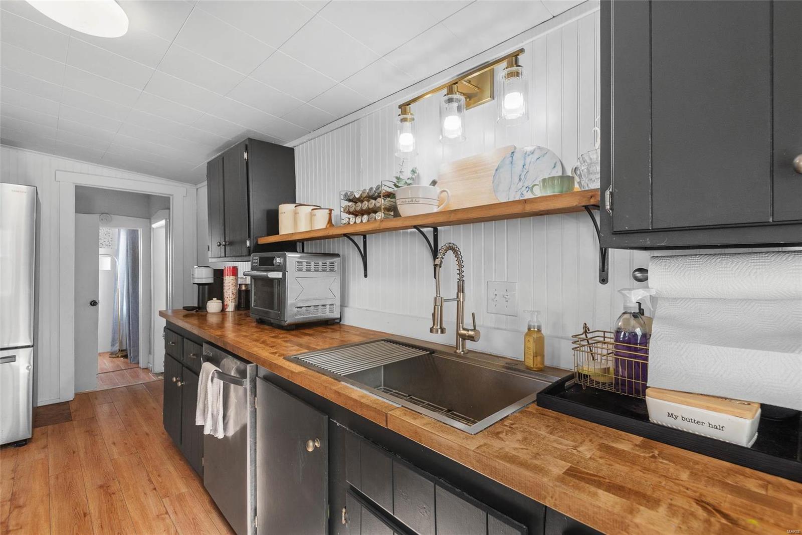 Homes for sale in Edwardsville, IL | 1610 N Main St, Edwardsville, IL 62025 | MLS# MIS25009974