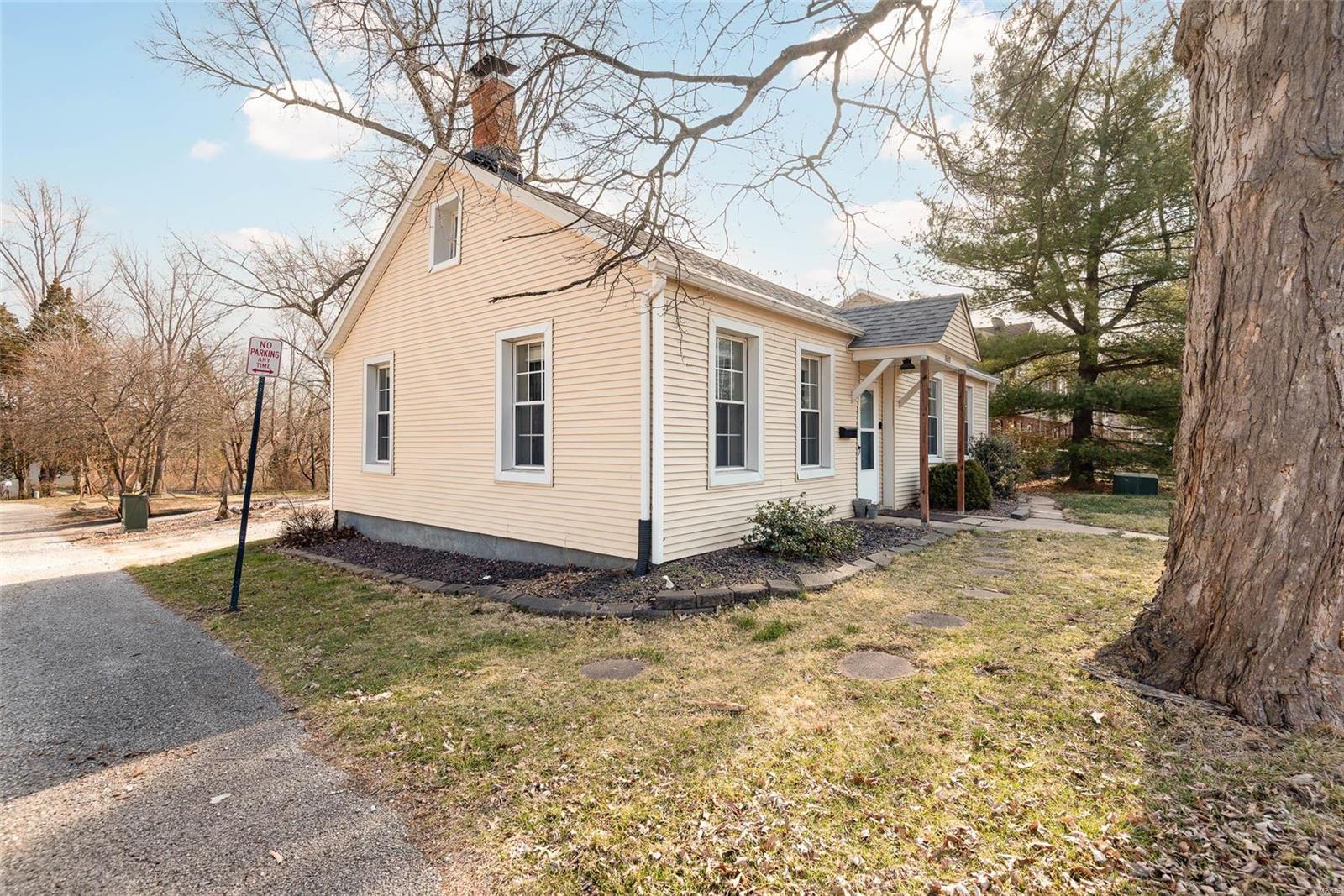 Homes for sale in Edwardsville, IL | 1610 N Main St, Edwardsville, IL 62025 | MLS# MIS25009974