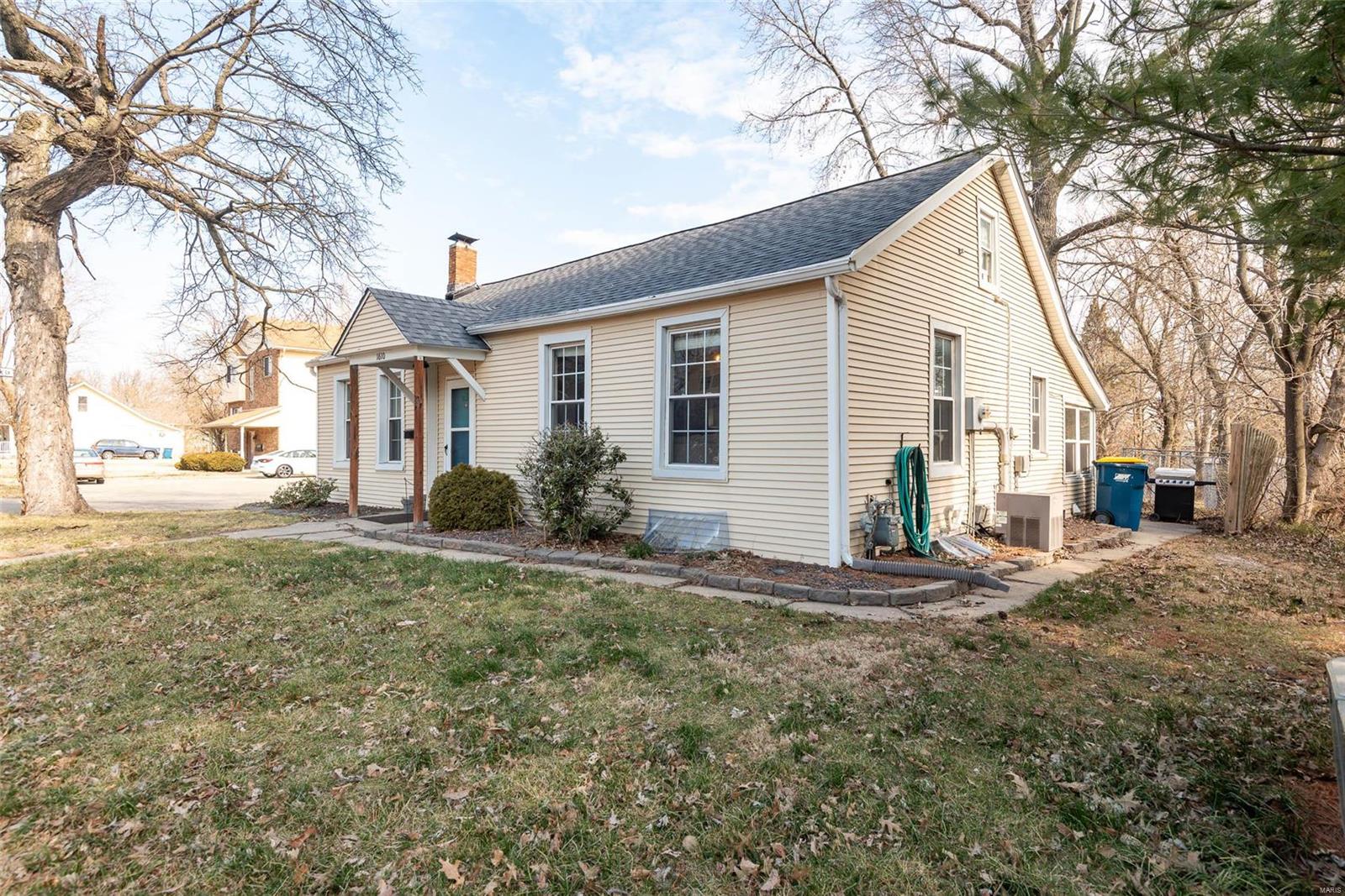 Homes for sale in Edwardsville, IL | 1610 N Main St, Edwardsville, IL 62025 | MLS# MIS25009974