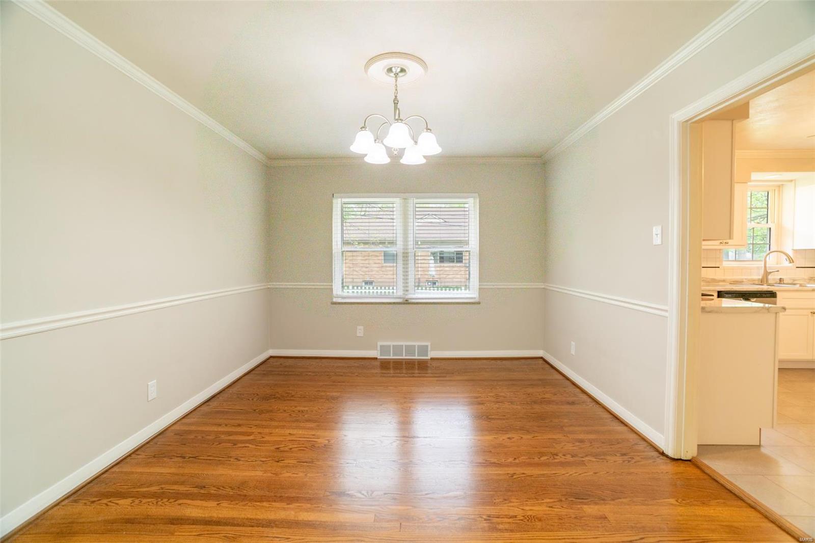 Homes for sale in St. Louis, MO | 437 Larkhill Ct, St. Louis, MO 63119 | MLS# MIS25010187