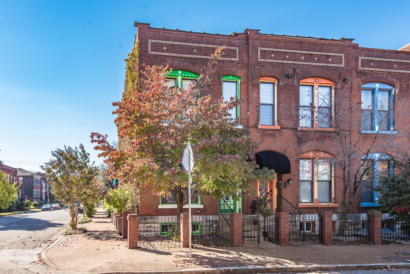 Homes for sale in St. Louis, MO | 2200 Sidney St, St. Louis, MO 63104 | MLS# MIS25010384