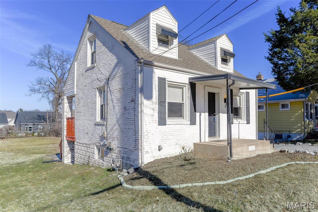 Homes for sale in Saint Louis, MO | 4109 Burnett Ave, Saint Louis, MO 63125 | MLS# MIS25010447