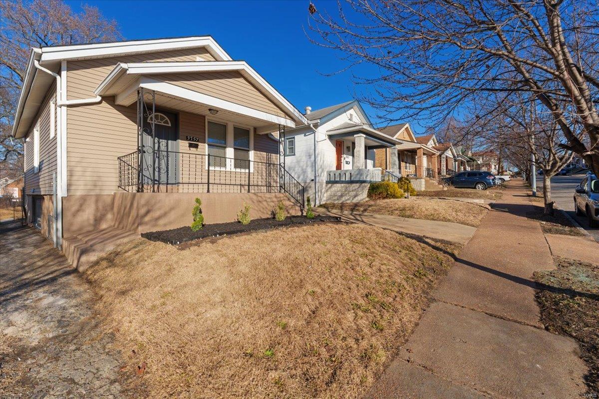 Homes for sale in St. Louis, MO | 3757 Neosho St, St. Louis, MO 63116 | MLS# MIS25010473