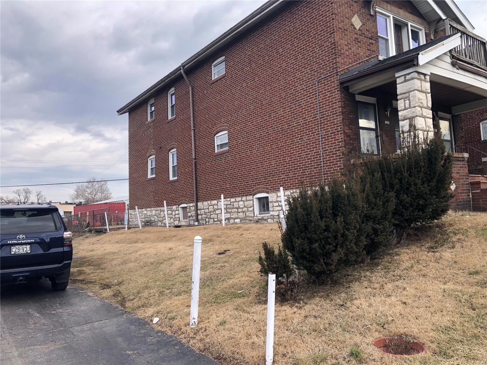 Homes for sale in St. Louis, MO | 3937 Chippewa St, St. Louis, MO 63116 | MLS# MIS25011825