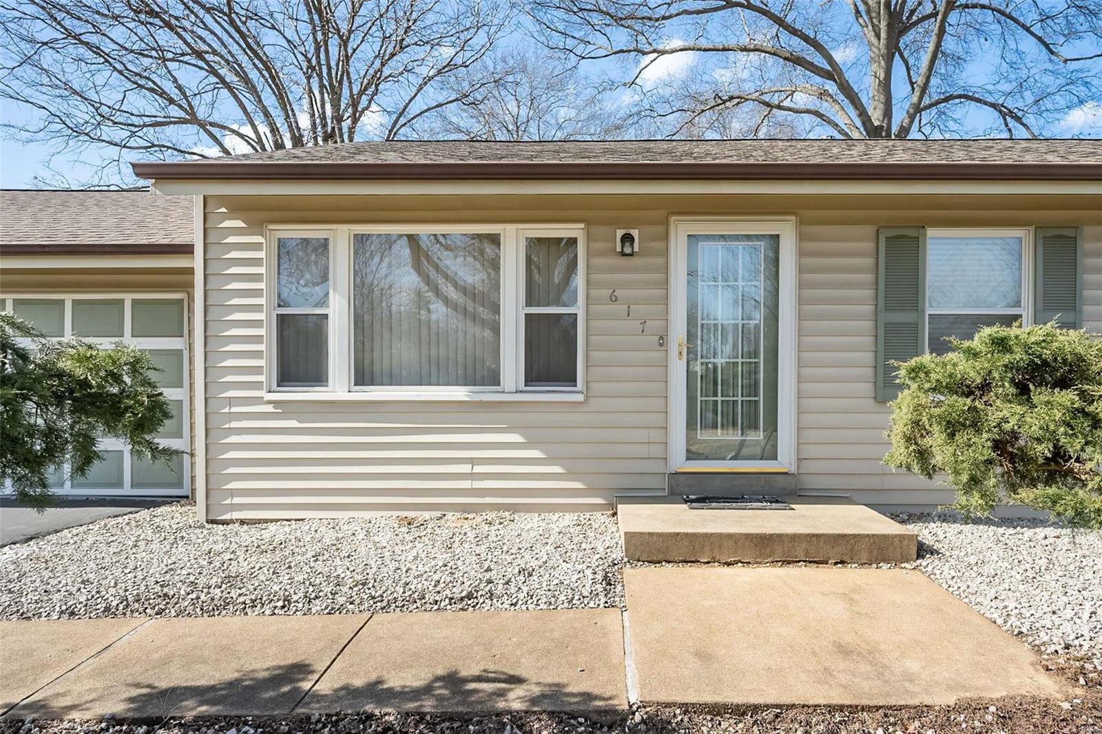 Homes for sale in Ballwin, MO | 617 Barton Ln, Ballwin, MO 63021 | MLS# MIS25011996