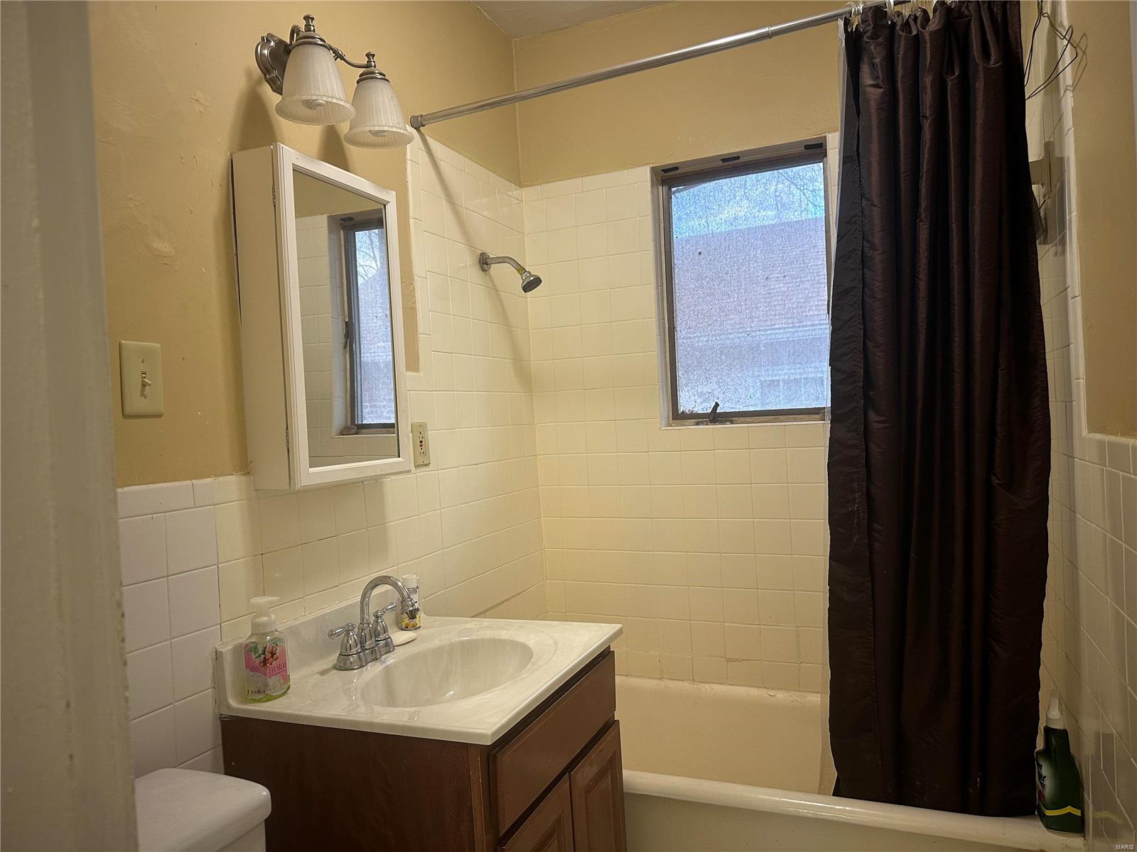 Homes for sale in Saint Louis, MO | 2124 Wolter Ave, Saint Louis, MO 63114 | MLS# MIS25012362