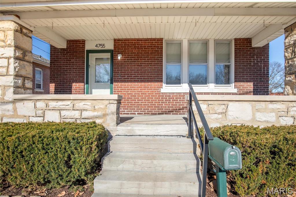 Homes for sale in Saint Louis, MO | 4755 Virginia Ave S, Saint Louis, MO 63111 | MLS# MIS25012627