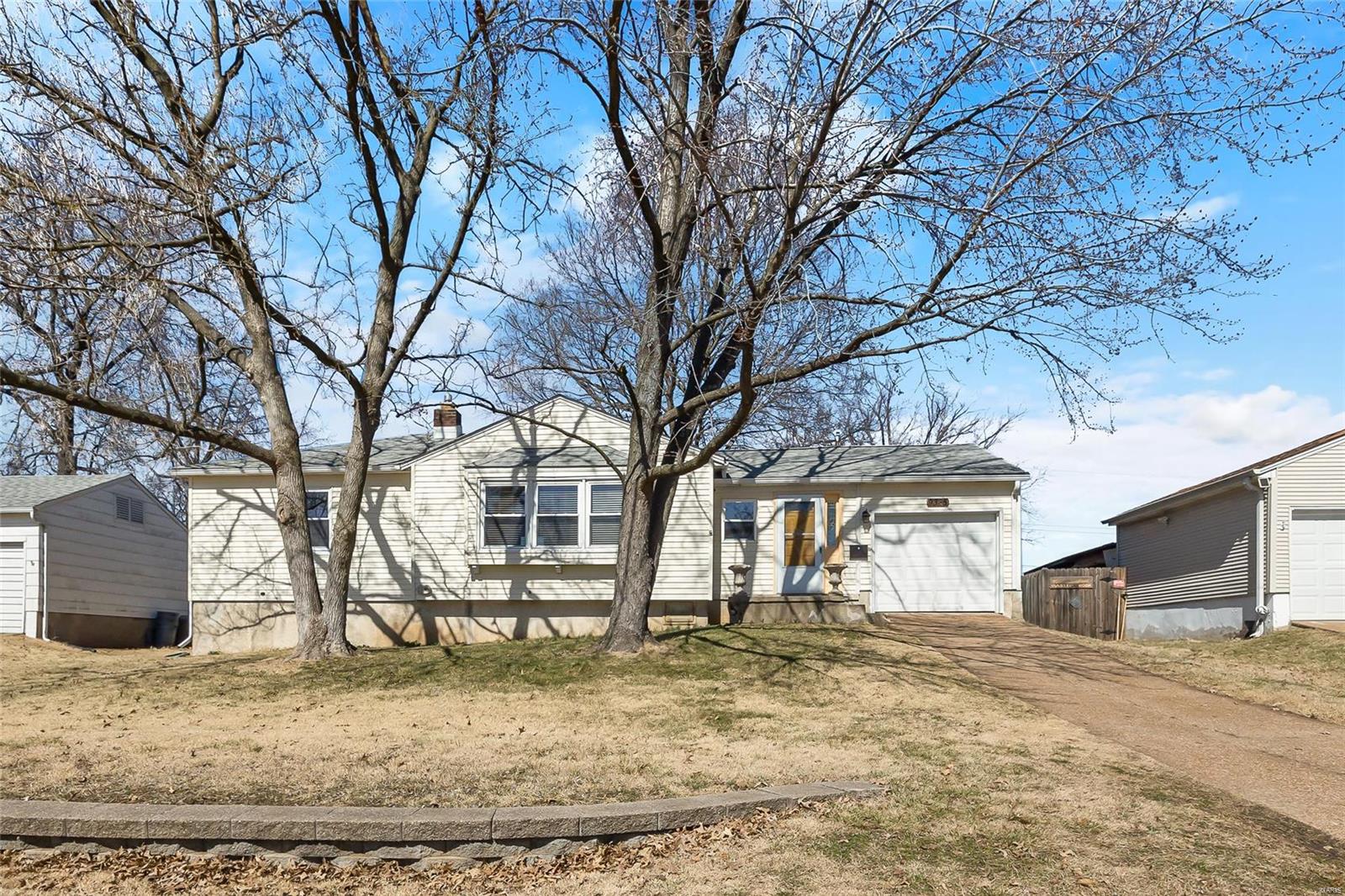 Homes for sale in Saint Louis, MO | 9325 Talbot Dr, Saint Louis, MO 63123 | MLS# MIS25012678