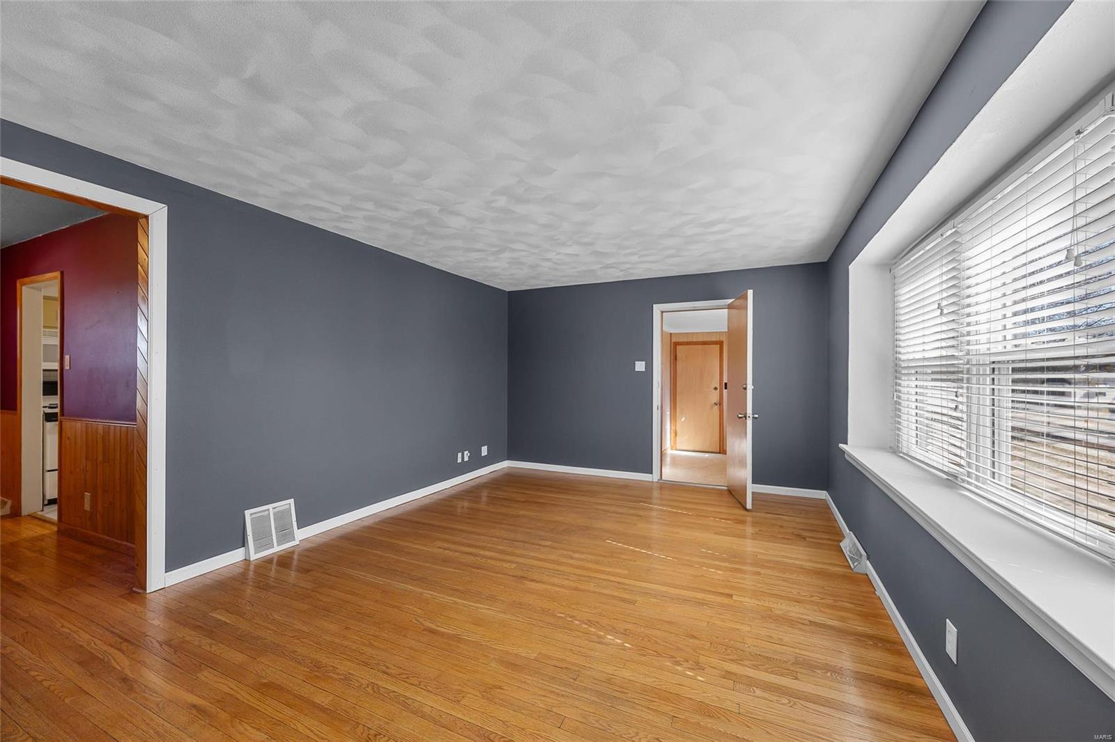 Homes for sale in Saint Louis, MO | 9325 Talbot Dr, Saint Louis, MO 63123 | MLS# MIS25012678