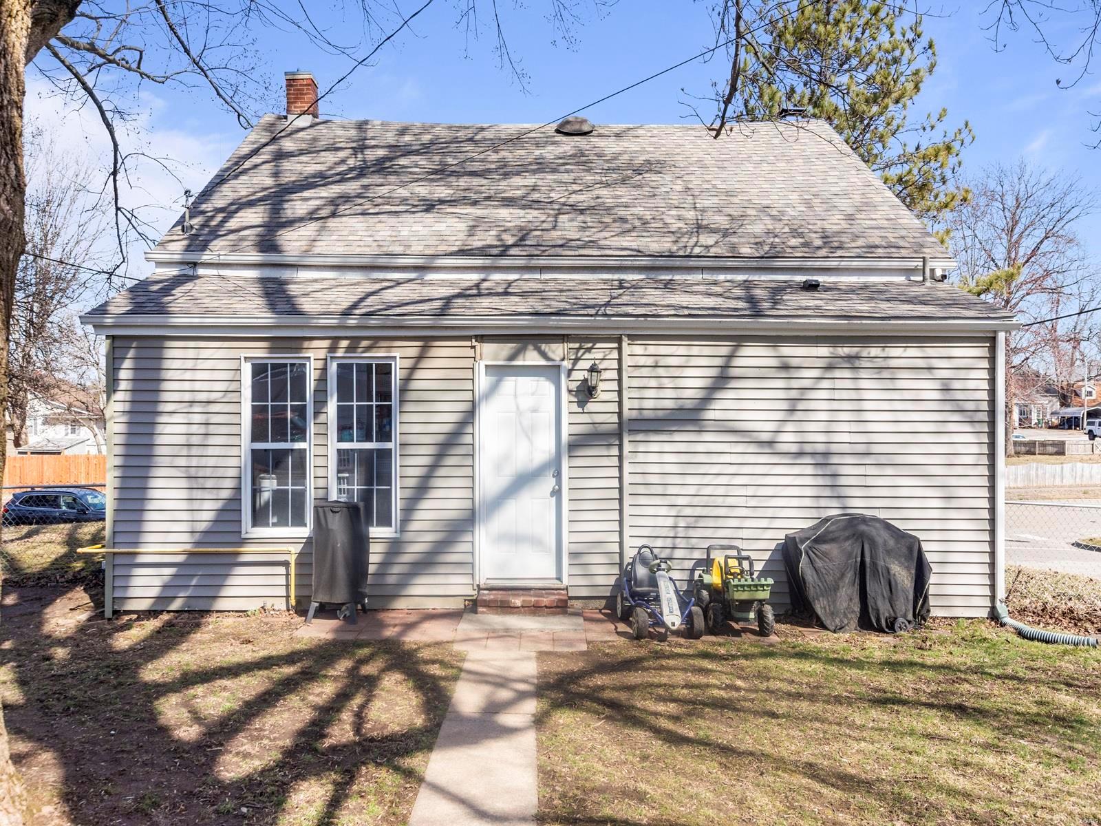 Homes for sale in O'fallon, IL | 401 W 3Rd St, O'fallon, IL 62269 | MLS# MIS25012713