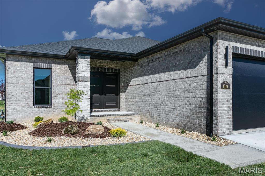 Homes for sale in Edwardsville, IL | (Undisclosed), Edwardsville, IL 62025 | MLS# MIS25013073