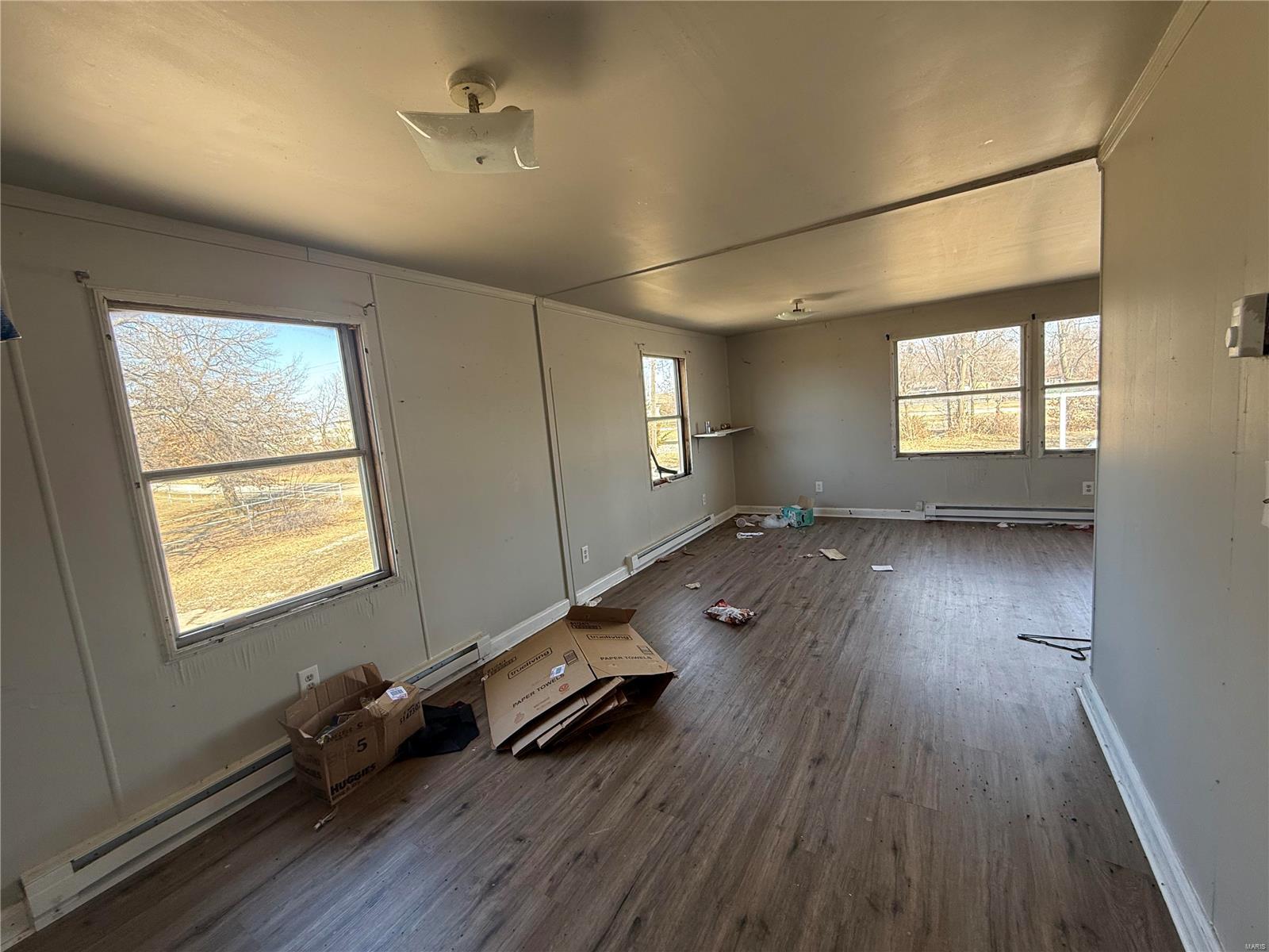 Homes for sale in Wellsville, MO | 400 Shakelford St, Wellsville, MO 63384 | MLS# MIS25013228