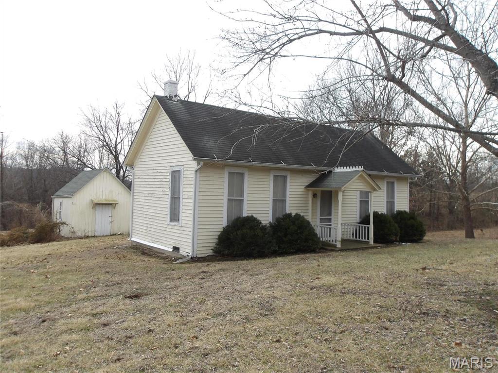 Homes for sale in New Florence, MO | 1139 Hwy J, New Florence, MO 63363 | MLS# MIS25013601