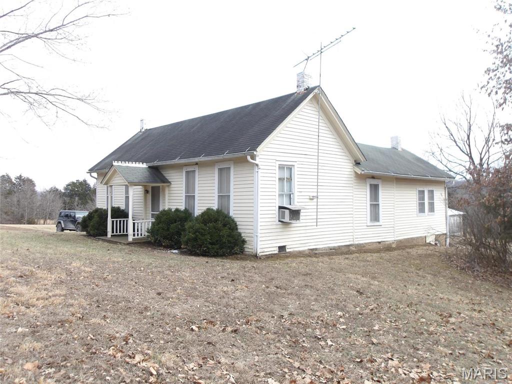 Homes for sale in New Florence, MO | 1139 Hwy J, New Florence, MO 63363 | MLS# MIS25013601