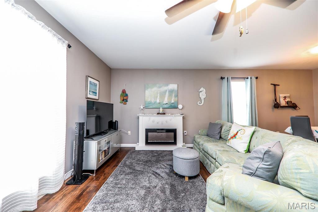 Homes for sale in Fairview Heights, IL | 701 Tower Grove Dr #A, Fairview Heights, IL 62208 | MLS# MIS25013824