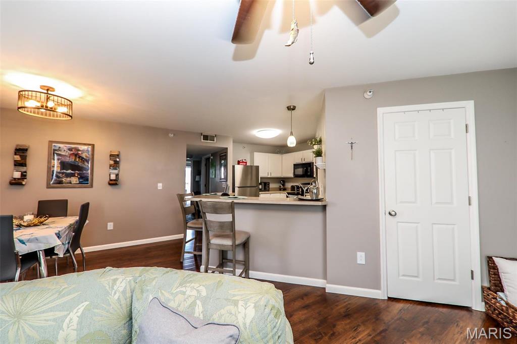 Homes for sale in Fairview Heights, IL | 701 Tower Grove Dr #A, Fairview Heights, IL 62208 | MLS# MIS25013824