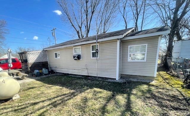 Homes for sale in Lebanon, MO | 659 W 4Th St, Lebanon, MO 65536 | MLS# MIS25013835