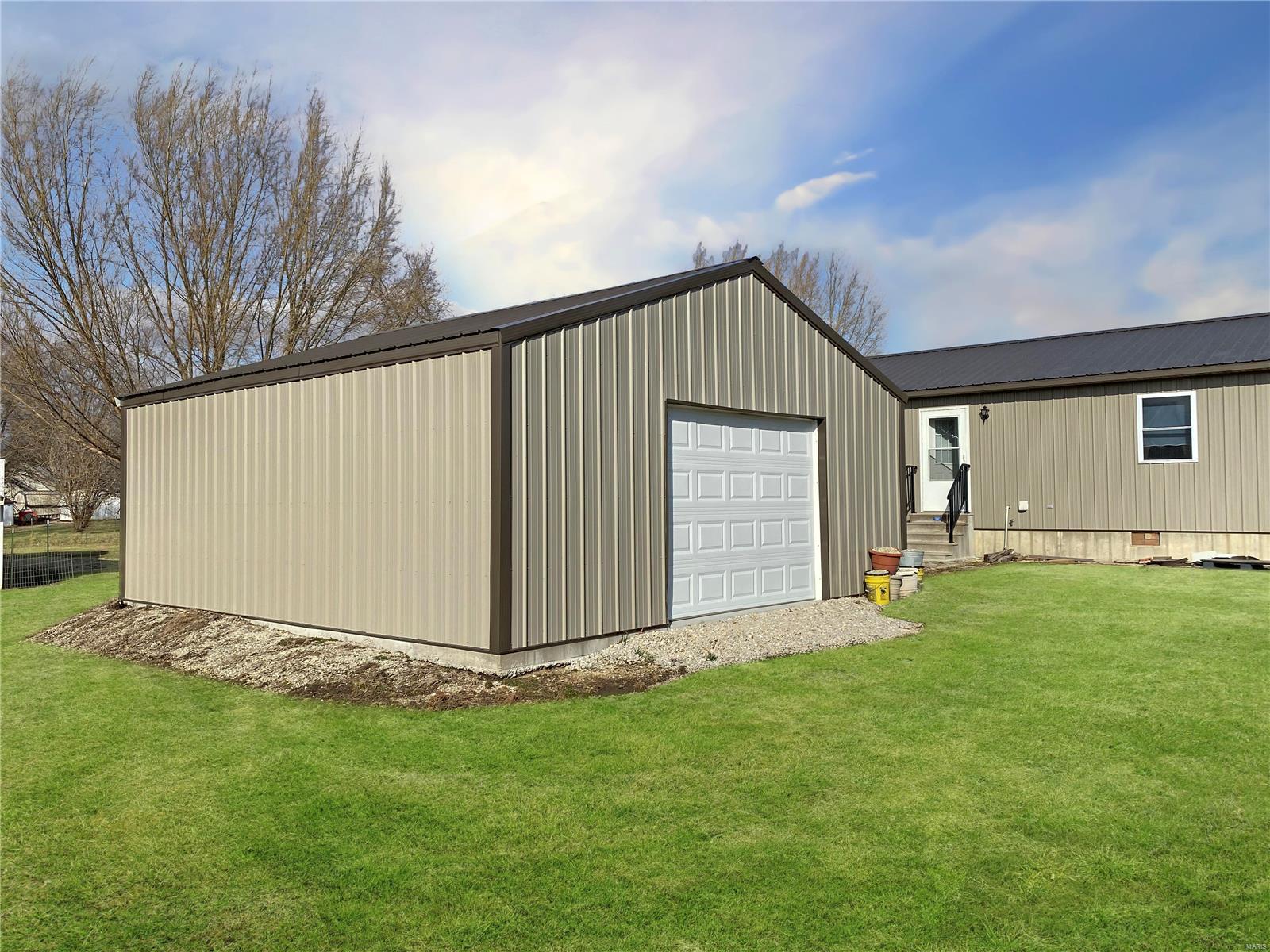 Homes for sale in Syracuse, MO | 203 Broadway St, Syracuse, MO 65354 | MLS# MIS25013887