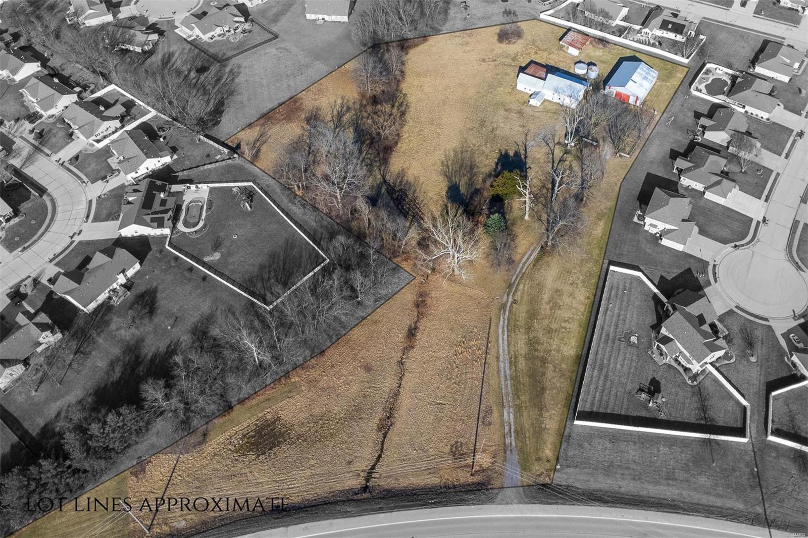 Homes for sale in Troy, IL | 1458 Troy Ofallon Rd, Troy, IL 62294 | MLS# MIS25013899