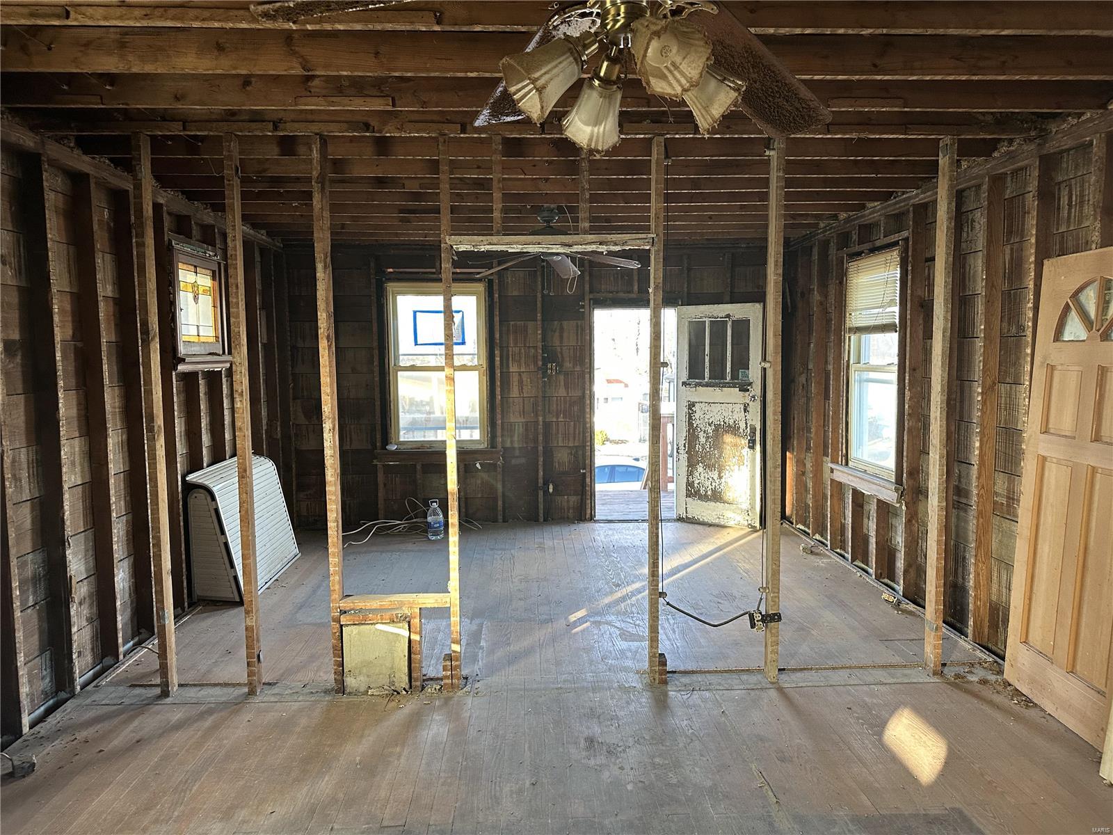 Homes for sale in Saint Louis, MO | 3710 Orient Ave, Saint Louis, MO 63125 | MLS# MIS25013969