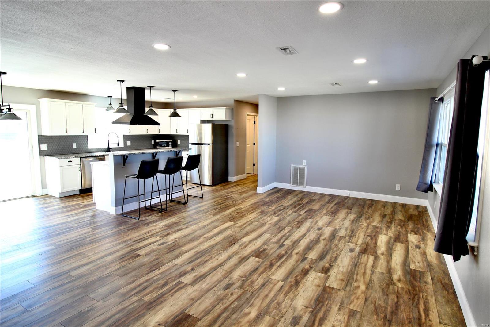 Homes for sale in Paris, MO | 207 North Street, Paris, MO 65275 | MLS# MIS25014038