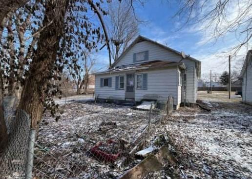 Homes for sale in Benld, IL | 205 N 4Th St, Benld, IL 62009 | MLS# MIS25014074